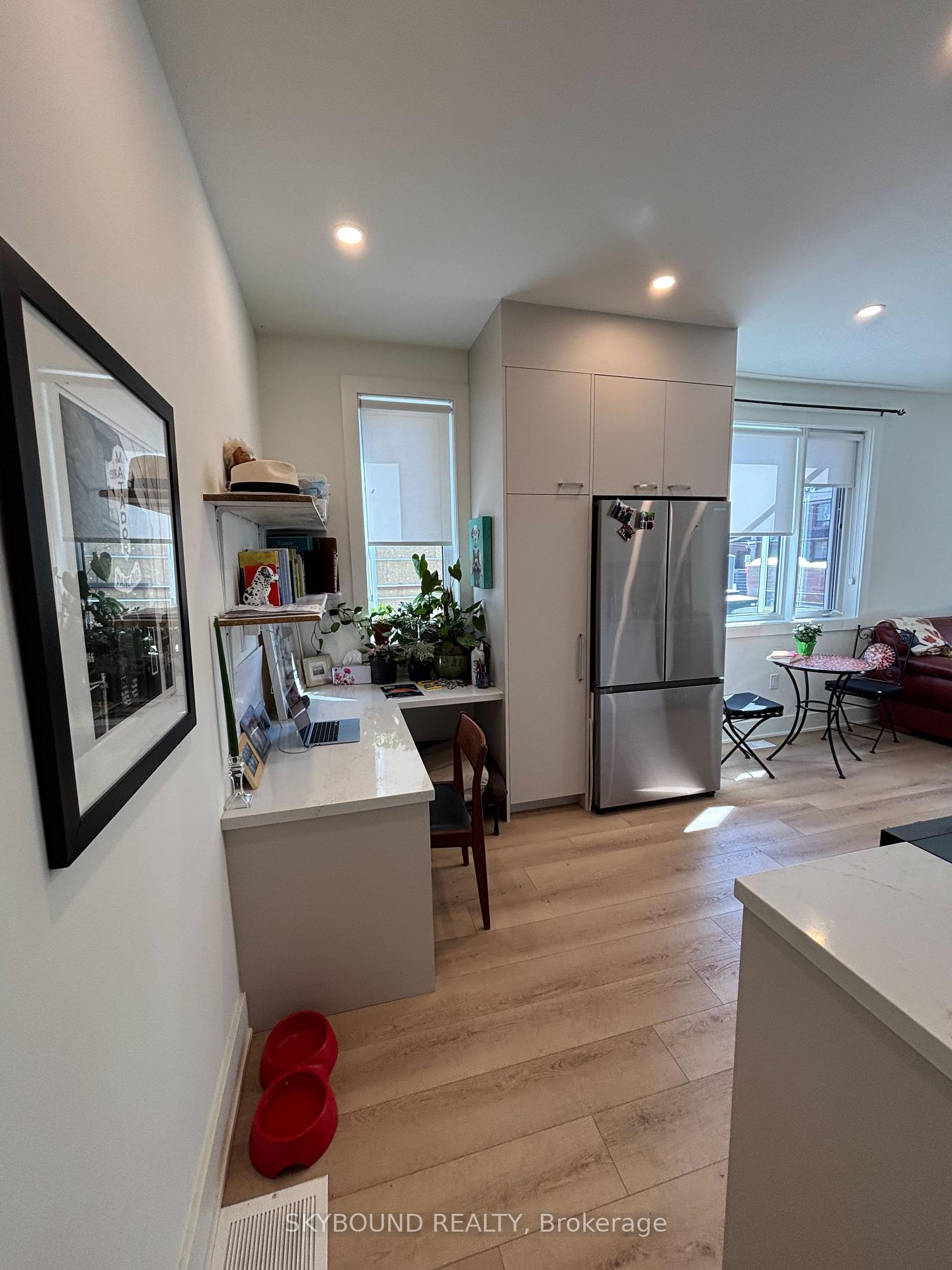 2B - 45 Bellevue Avenue, Toronto 3