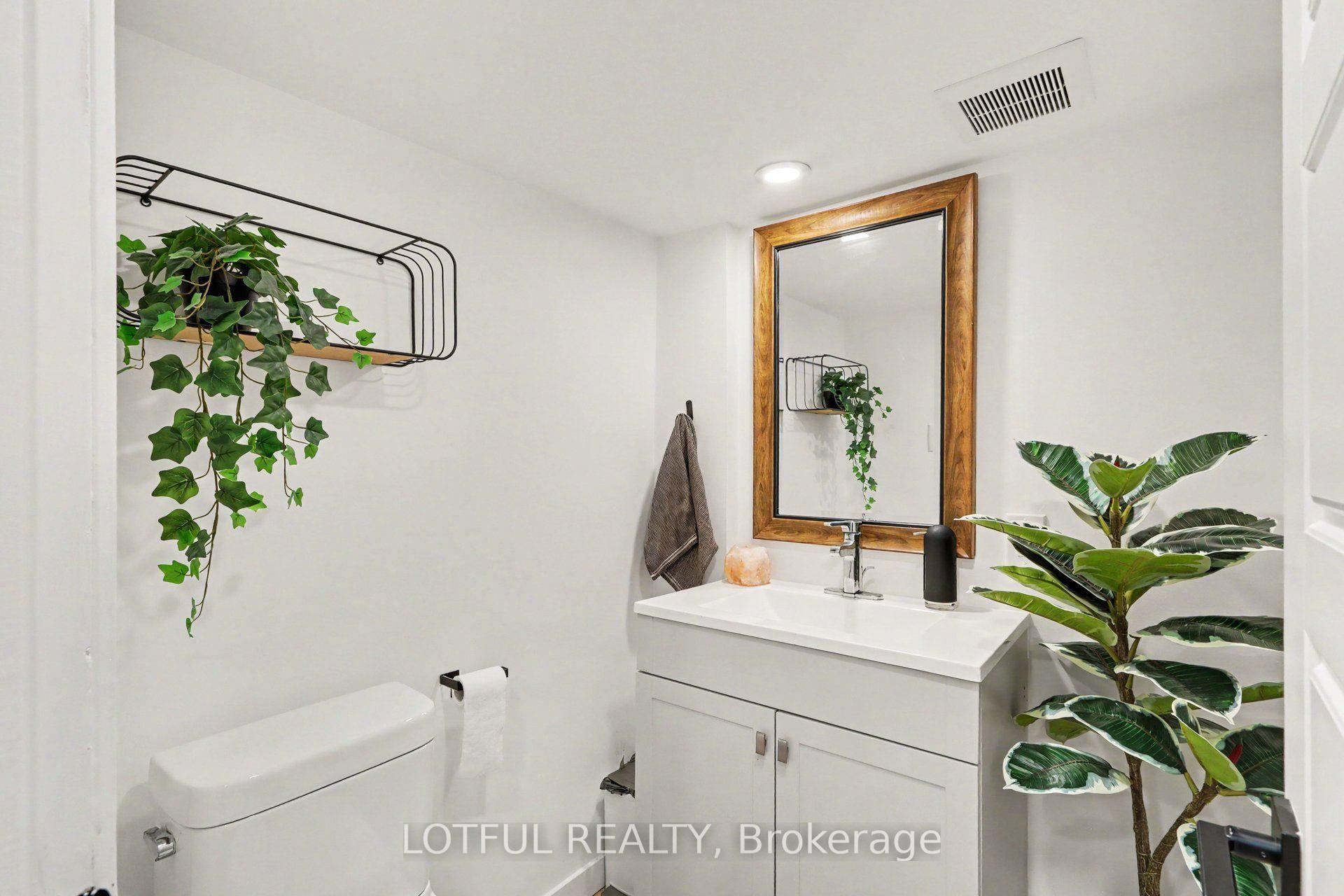 2226 Saunderson Drive, Ottawa 5