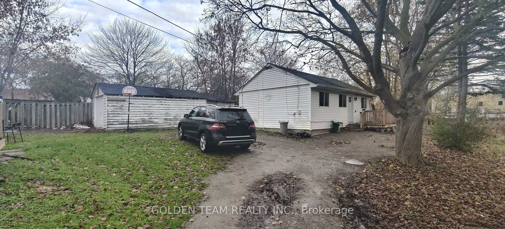 B - 620 Srigley Street, Newmarket 2