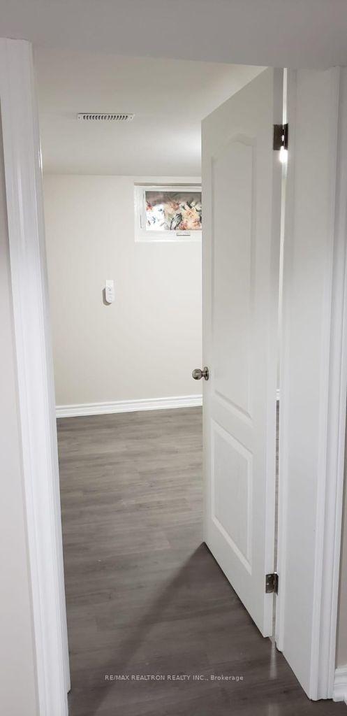 Lower - 56 Rochman Boulevard, Toronto 5