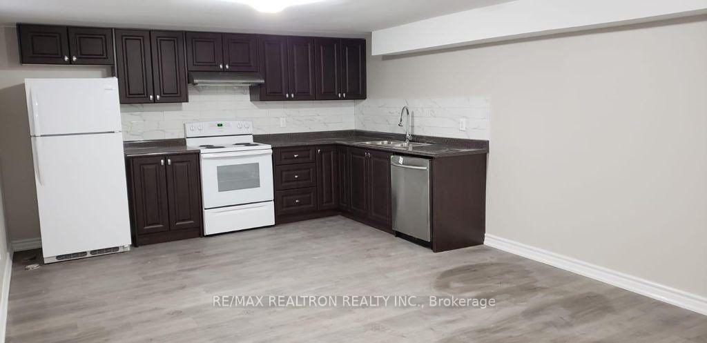 Lower - 56 Rochman Boulevard, Toronto 2