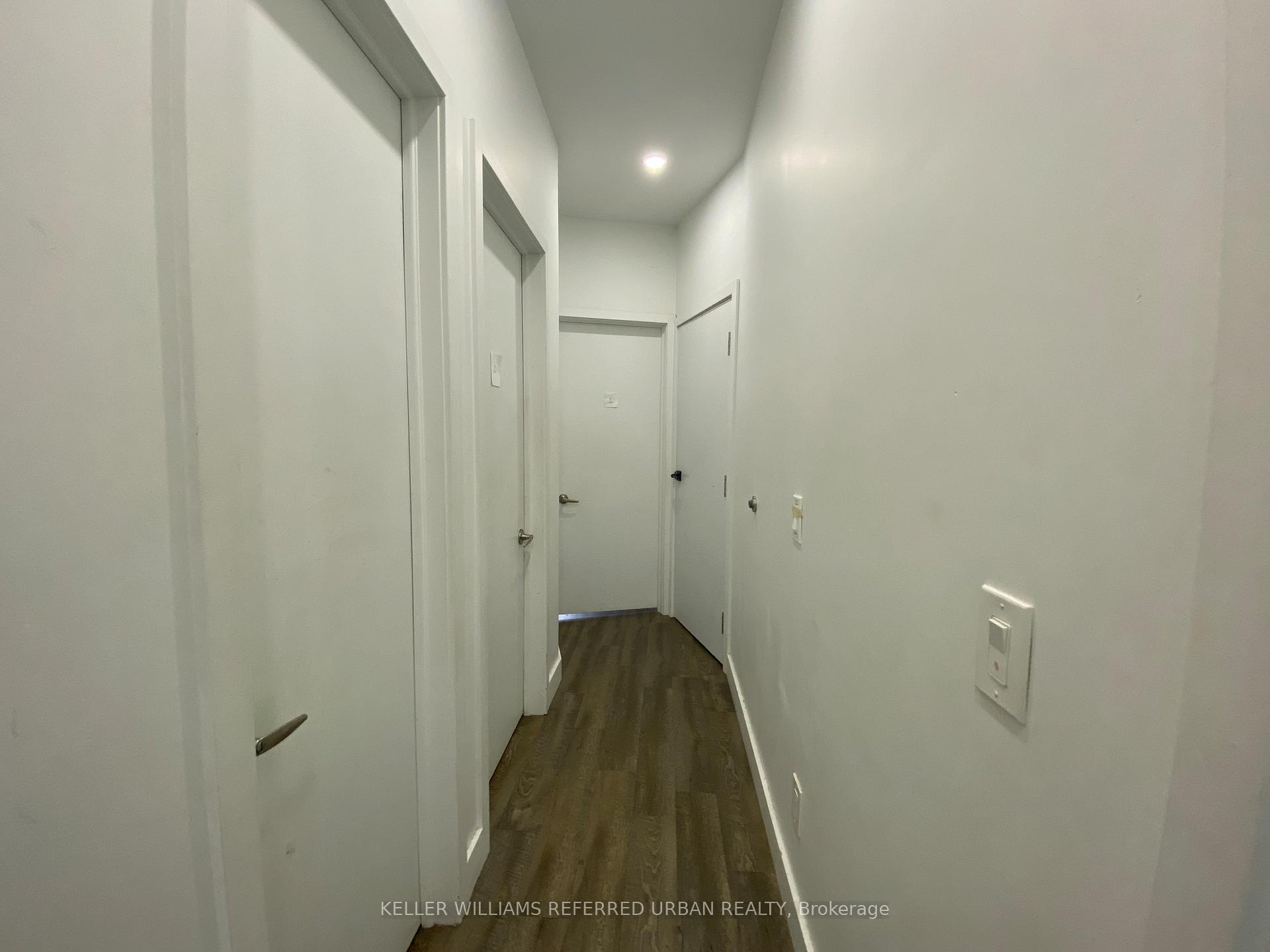 Room 2 - 344 Bartlett Avenue N, Toronto 5