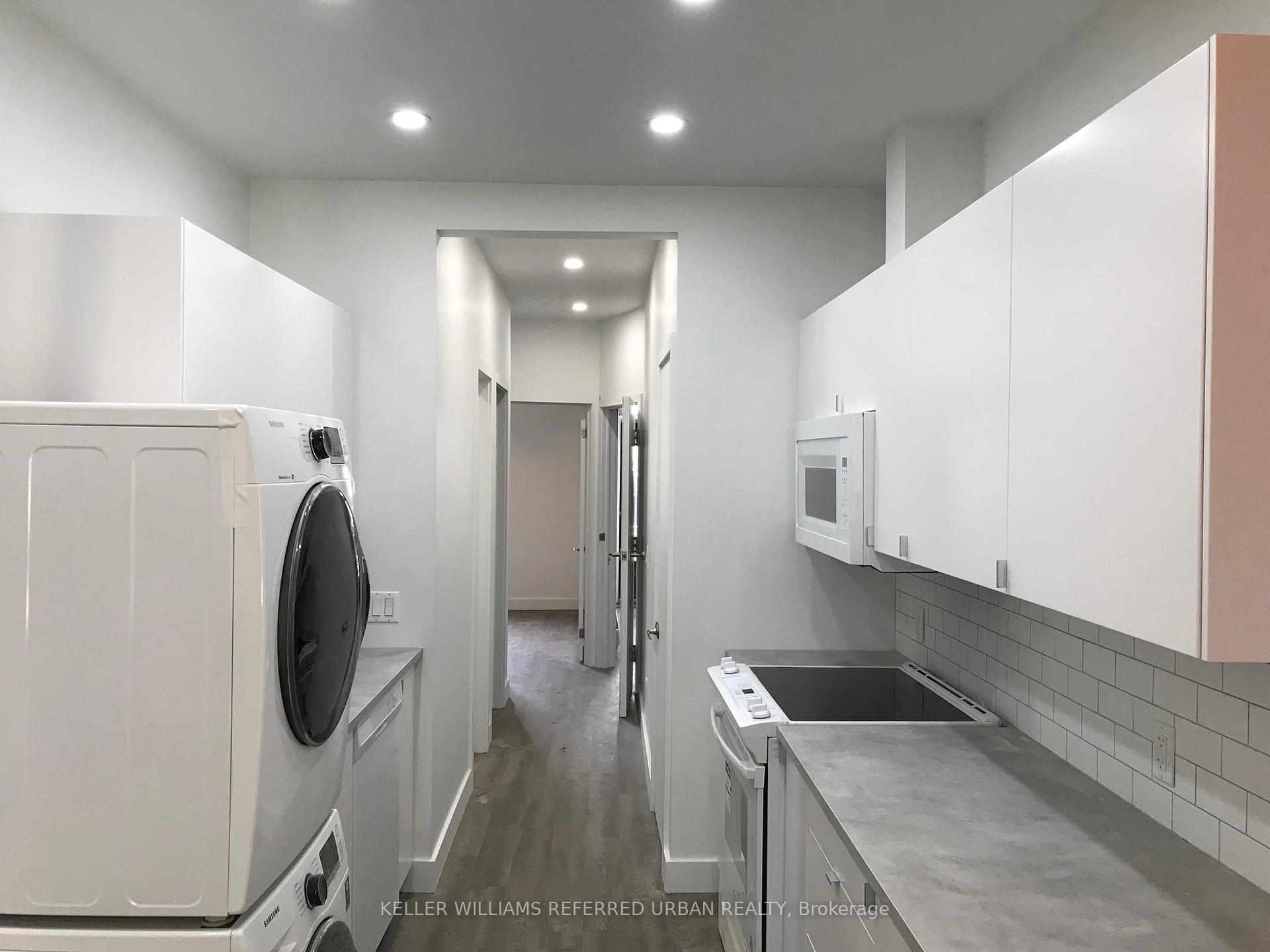 Room 2 - 344 Bartlett Avenue N, Toronto 4