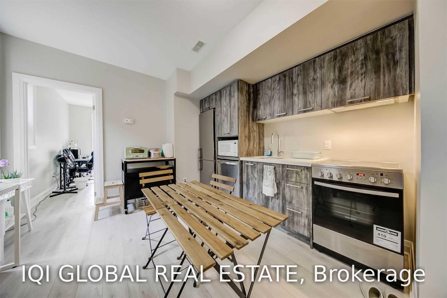 2nd Floor Unit - 142 Grace Street, Toronto 3