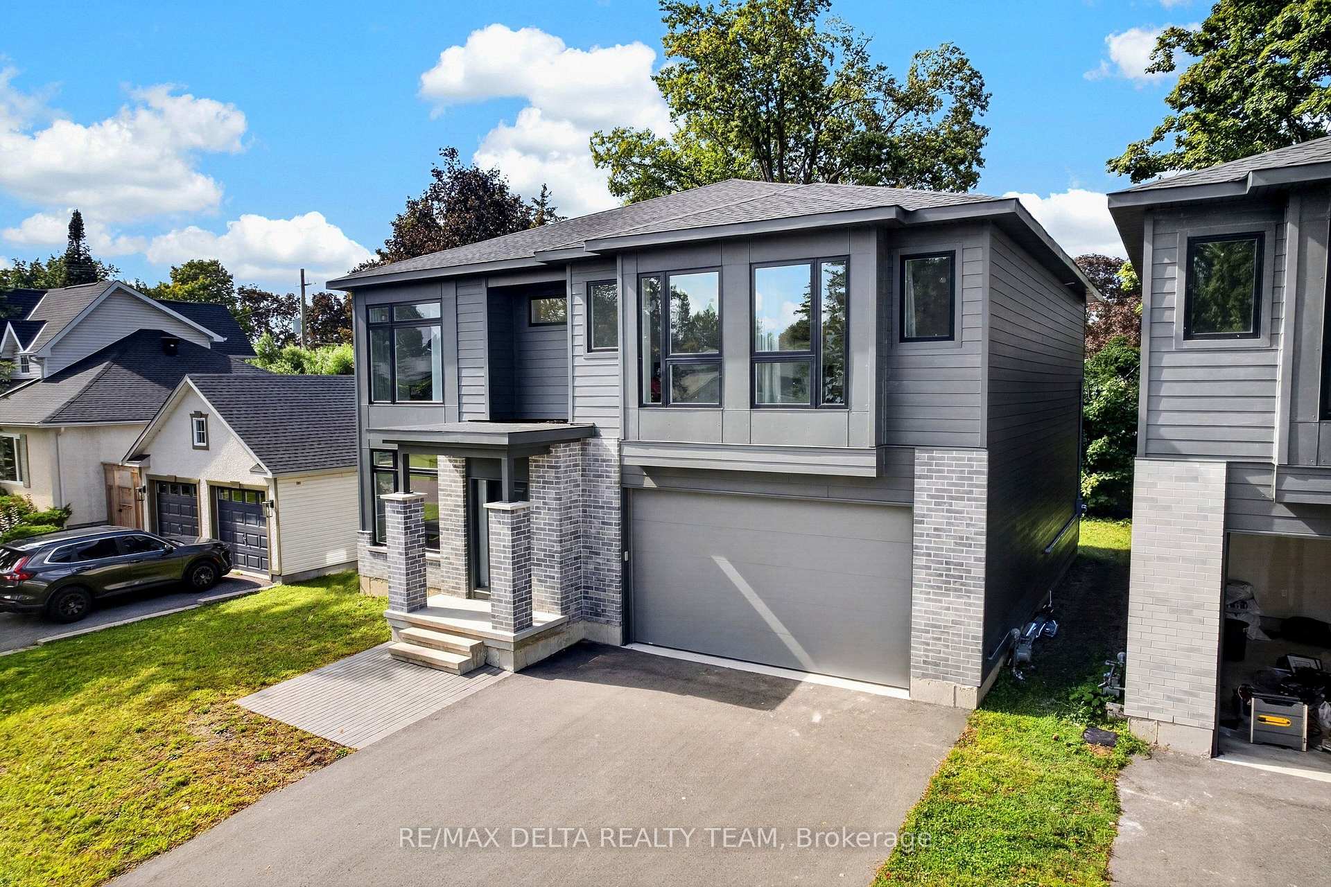 45 St Claire Avenue, Ottawa 4