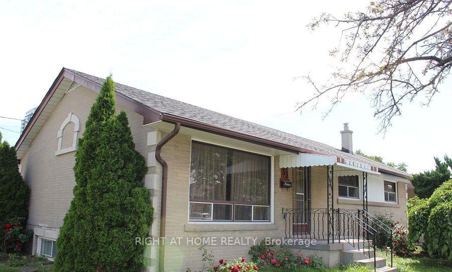 35 Warnica Avenue Toronto Ontario Canada Rent residential   MOVETA REALTY INC., Brokerage*