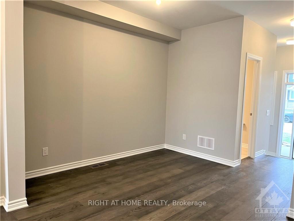 681 ALLIED Mews, Ottawa 4