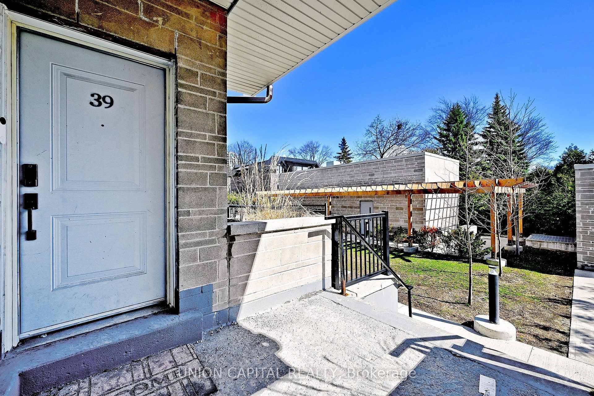 39 - 57 Finch Avenue W, Toronto 5