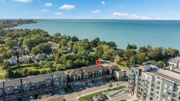 5 - 590 North Service Road, Hamilton 4