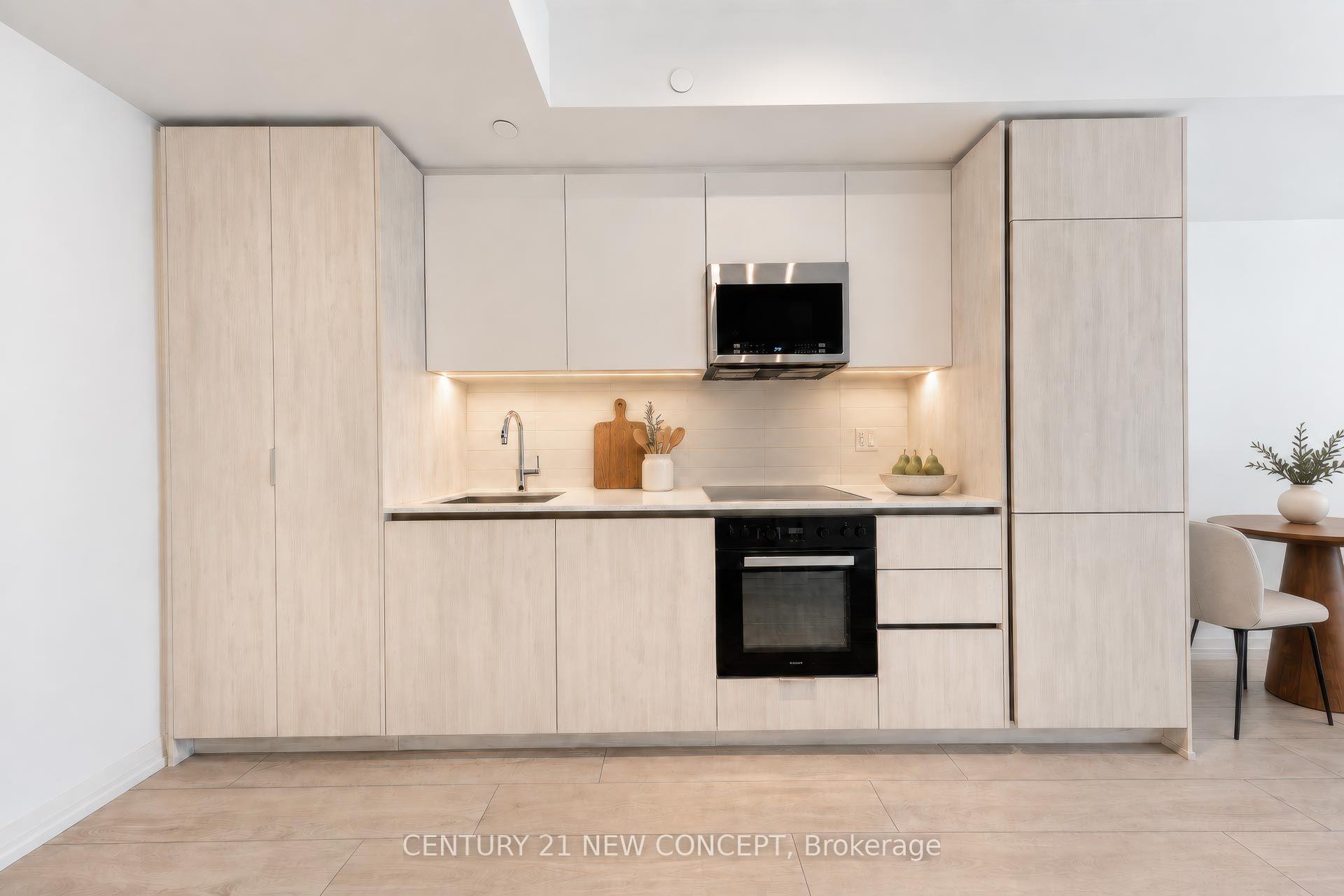 2619 - 400 King Street W, Toronto 4