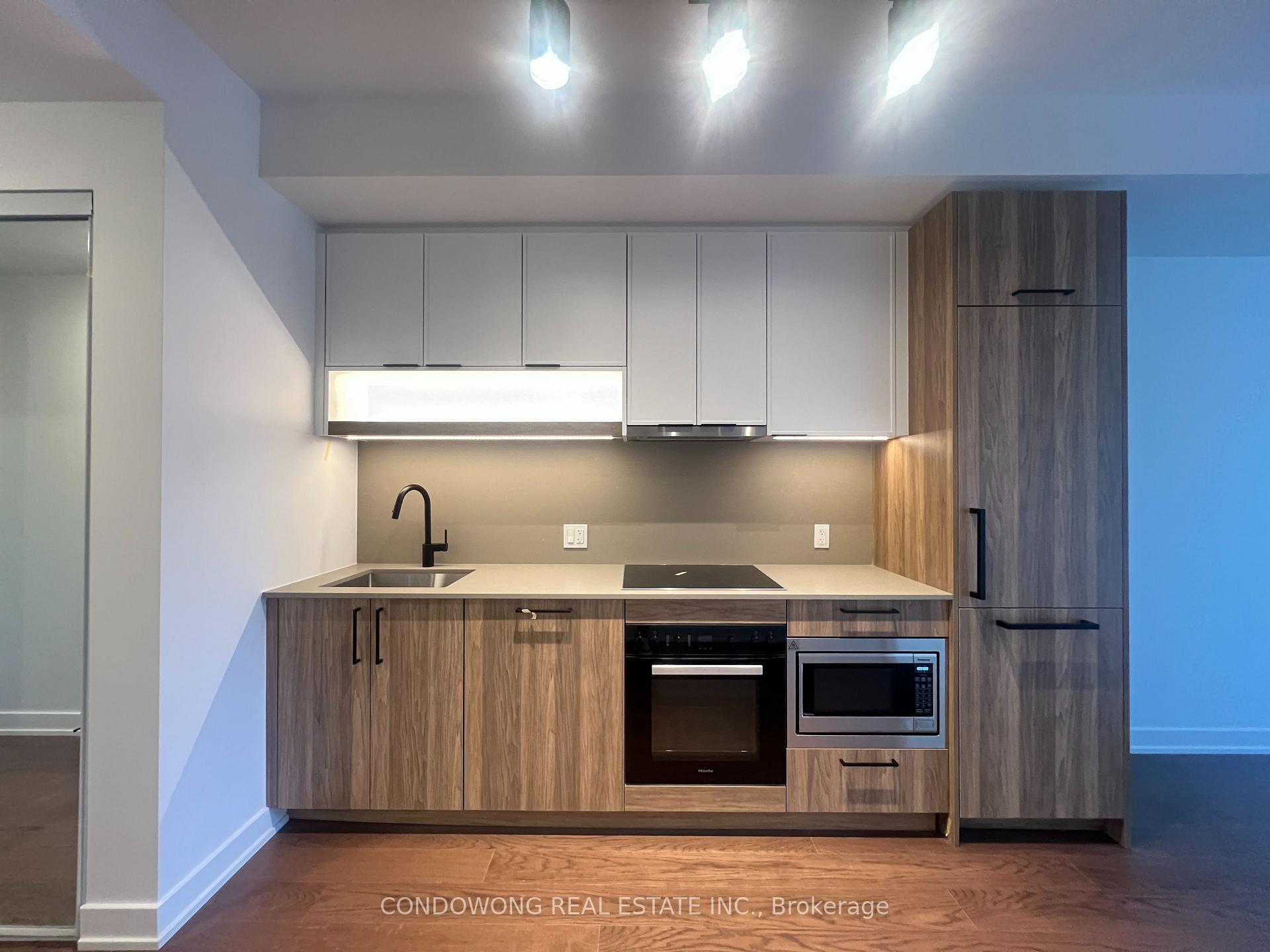 720 - 91 Montclair Avenue, Toronto 2