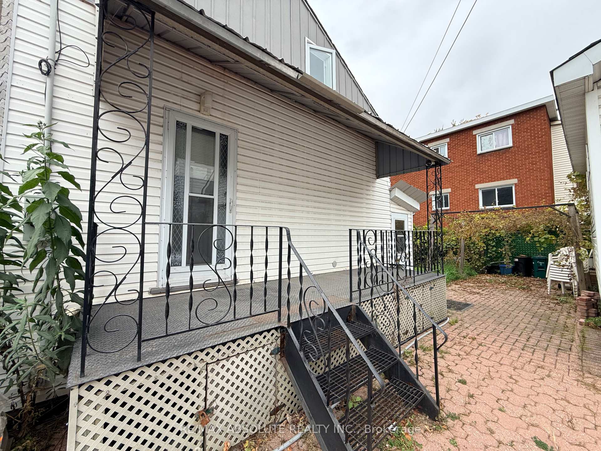 222 Ste Monique Street, Ottawa 2