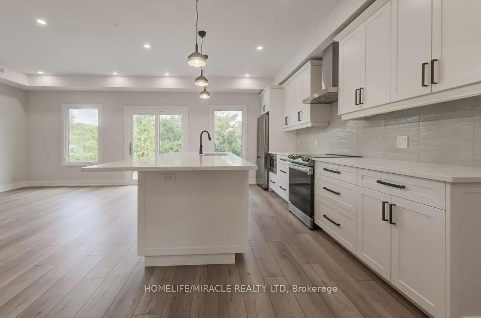 upper - 160 Weber Street W, Kitchener 5