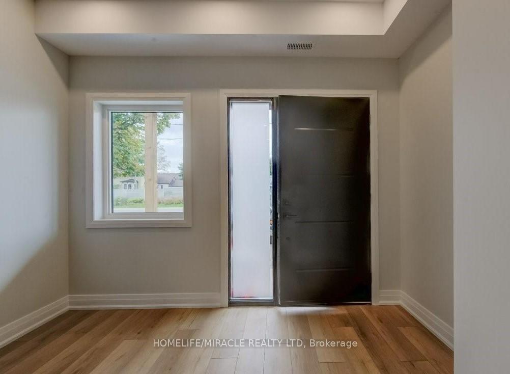 upper - 160 Weber Street W, Kitchener 2