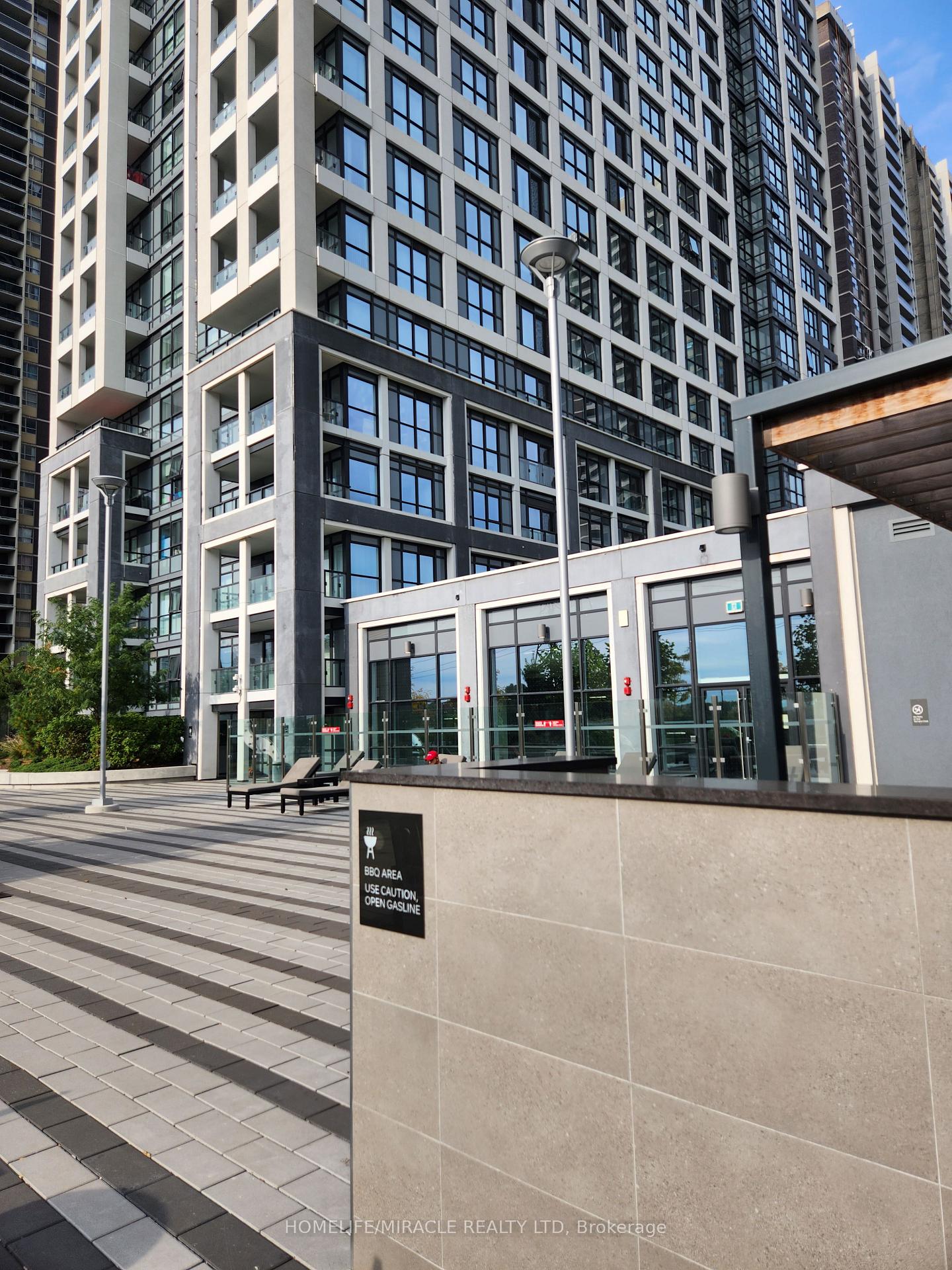 3230 - 5 Mabelle Avenue, Toronto 3