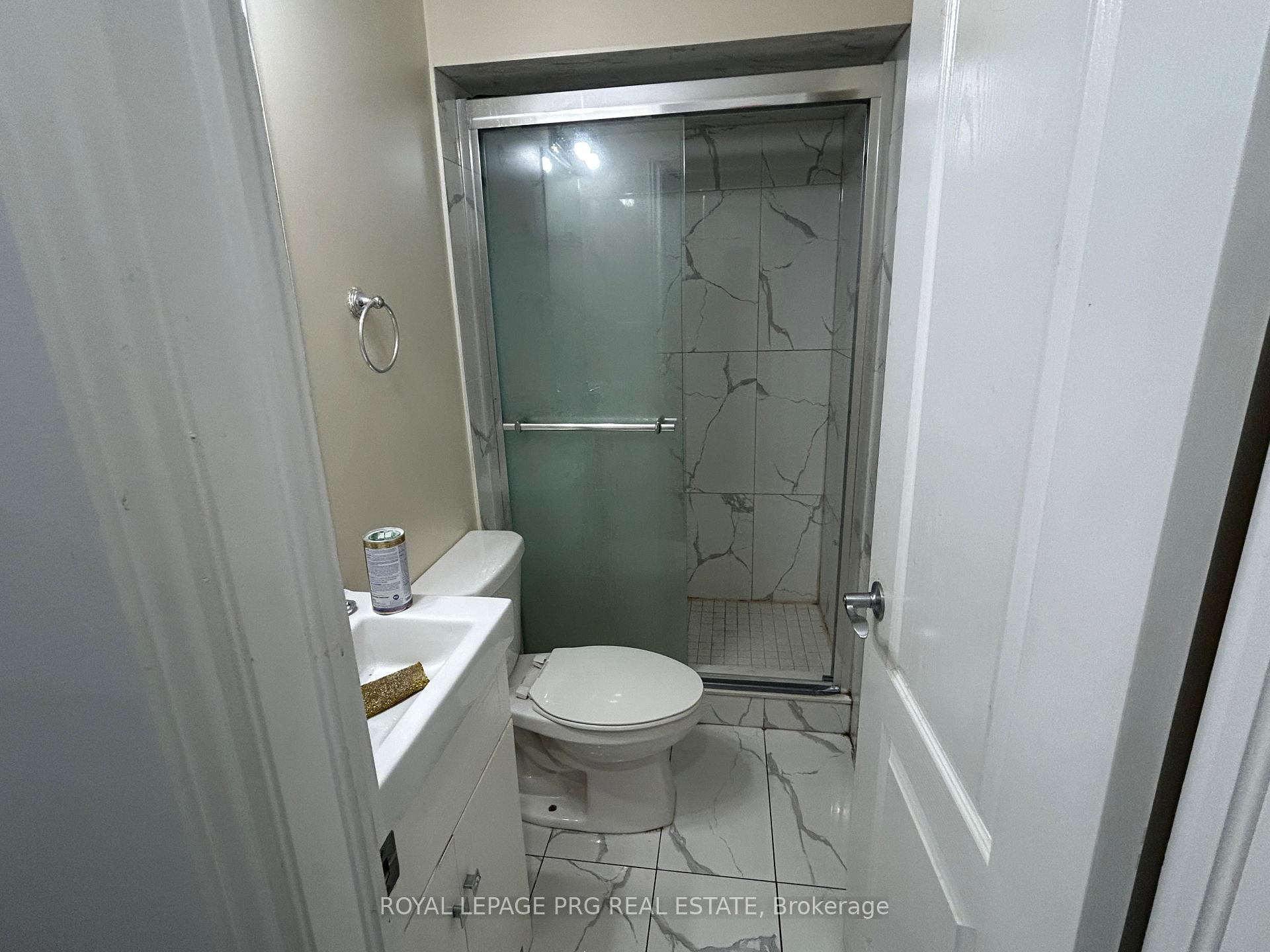 B - 11 Villagewood Street, Brampton 4