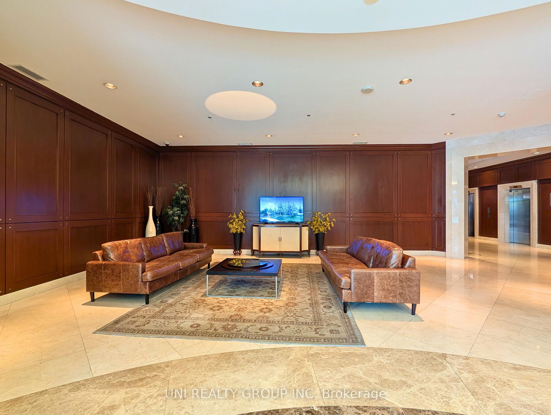 302 - 200 RIDEAU Street, Ottawa 4