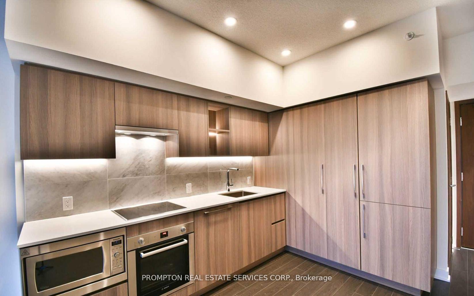 3807 - 19 Bathurst Street, Toronto 3
