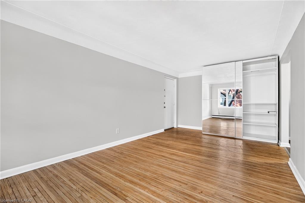 3 - 3 Applewood Avenue, Stoney Creek 4
