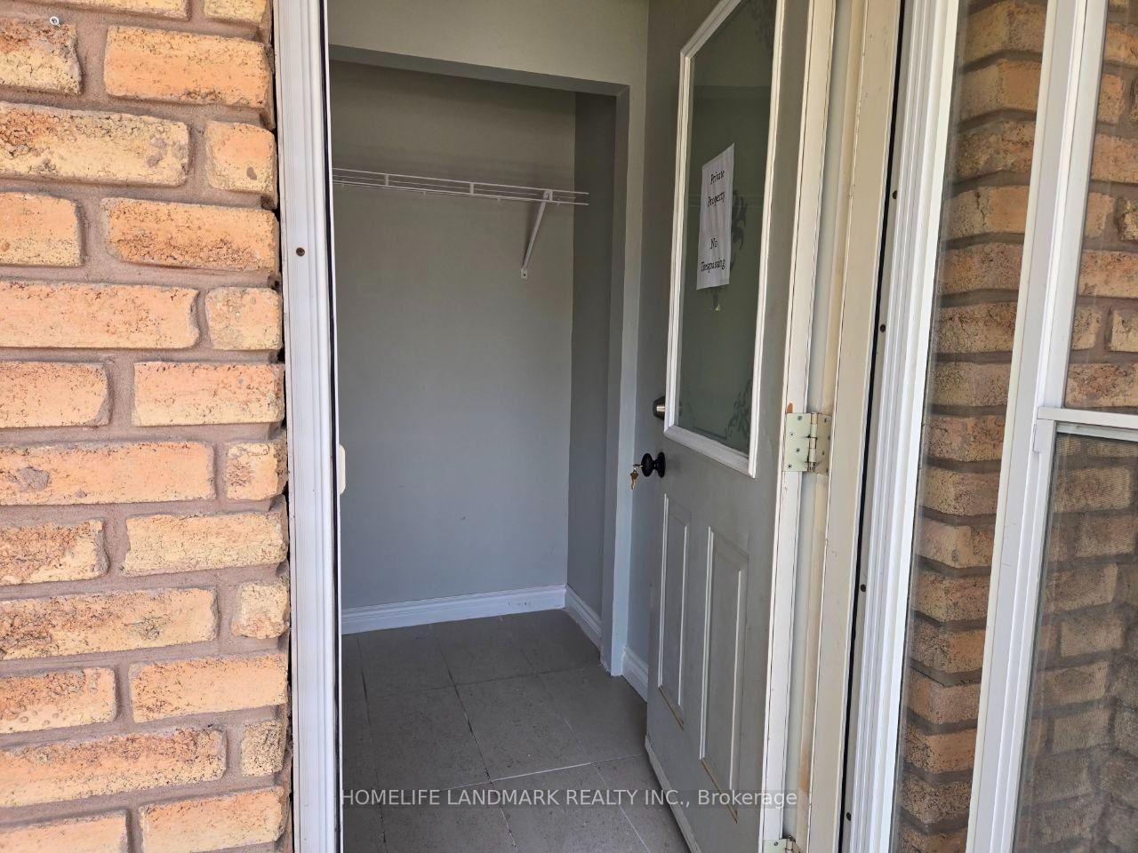 2 - 22 Centre Street, Aurora 3
