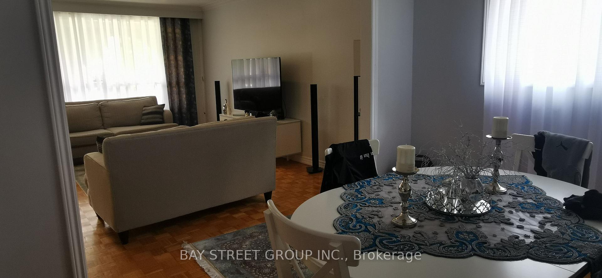 Main - 191 Pleasant Avenue, Toronto 5