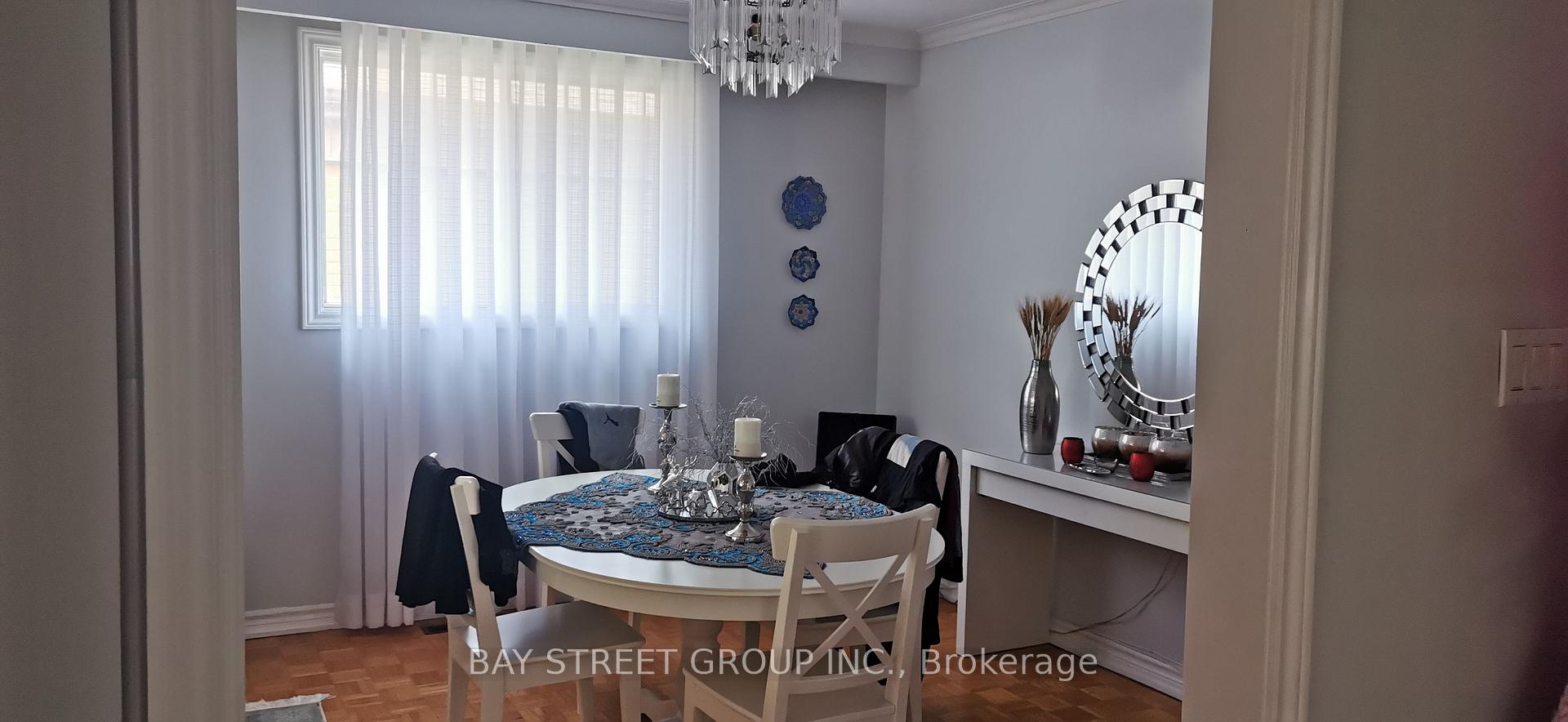 Main - 191 Pleasant Avenue, Toronto 3