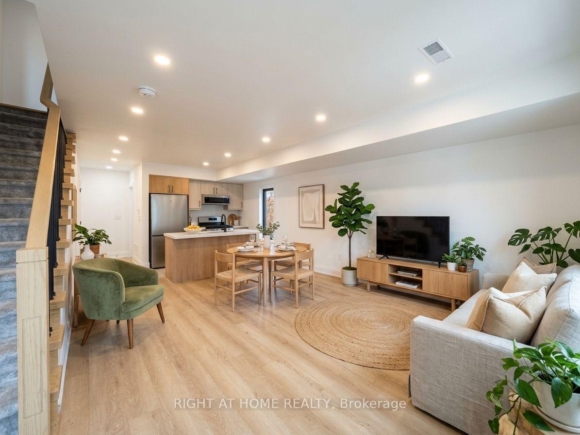 #3 - 151 Gledhill Avenue, Toronto 3