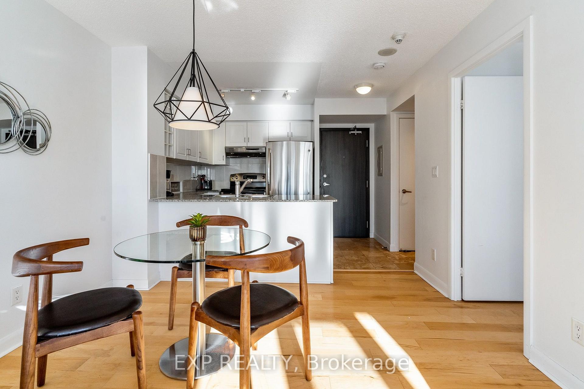 3205 - 210 Victoria Street, Toronto 5