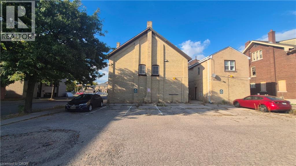 1U - 35 WELLINGTON Street Unit# 1U, Brantford 2