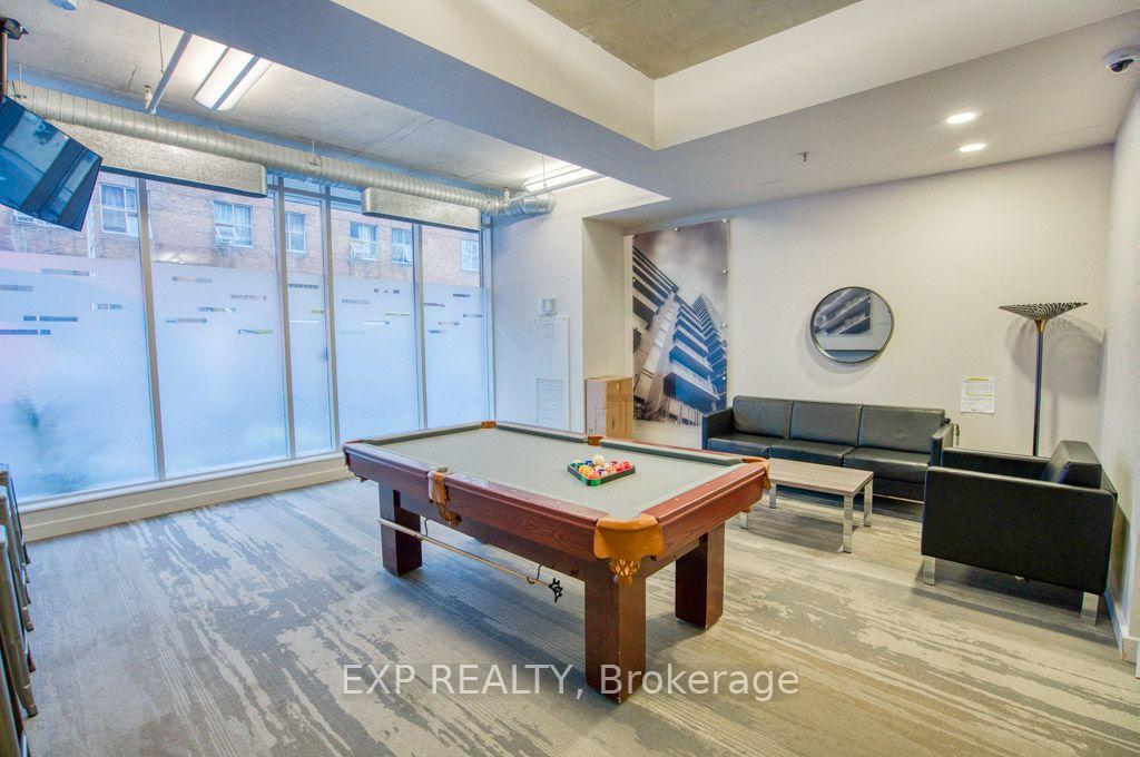 301 - 383 Cumberland Street, Ottawa 3