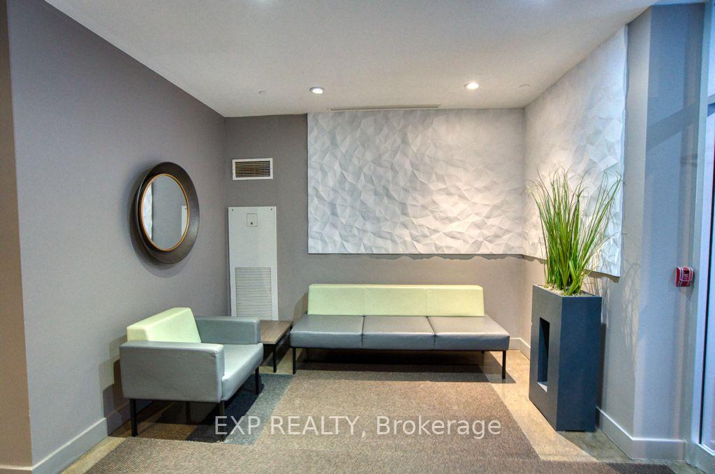 301 - 383 Cumberland Street, Ottawa 2
