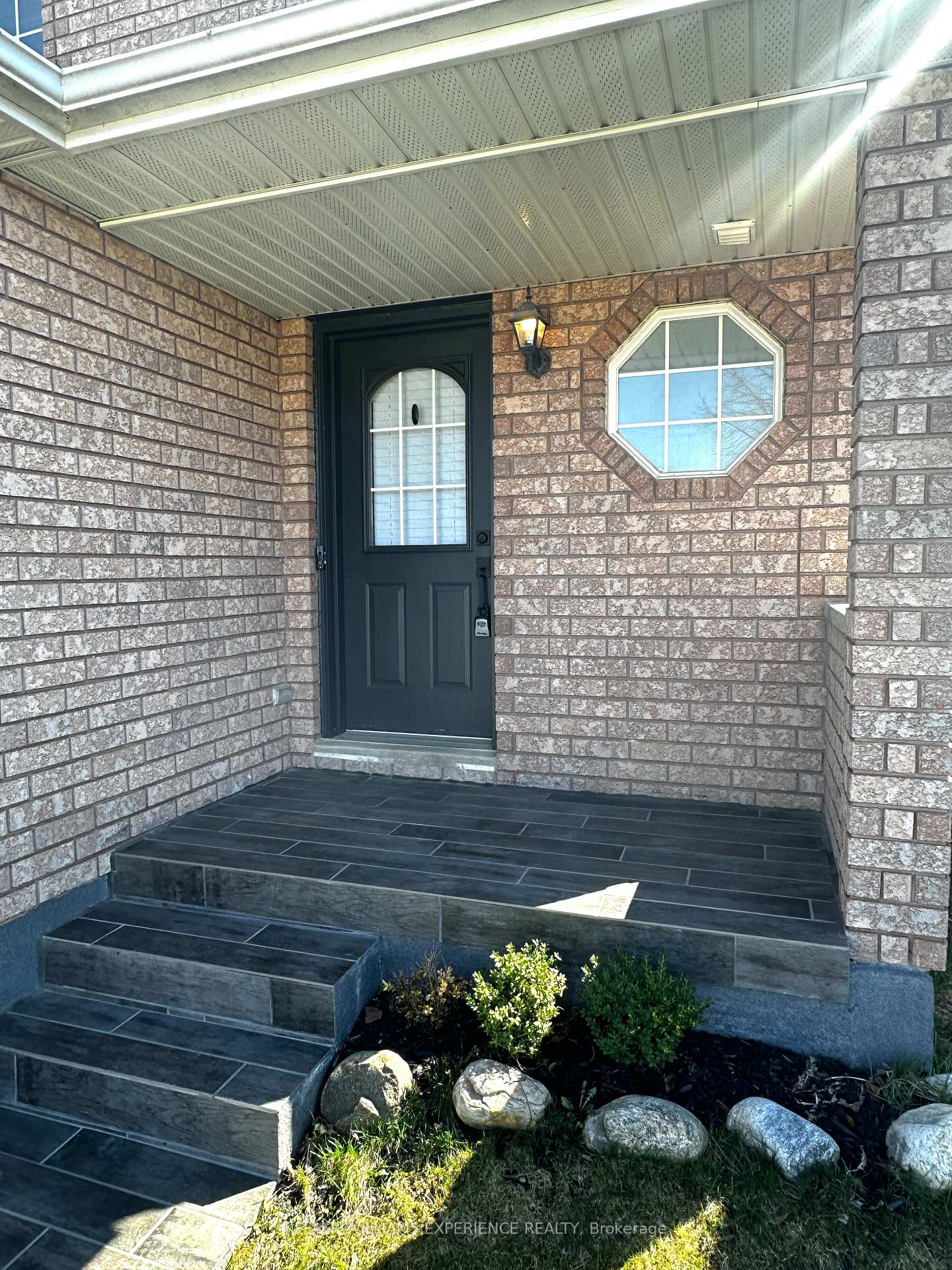 205 TUNBRIDGE Road, Barrie 3