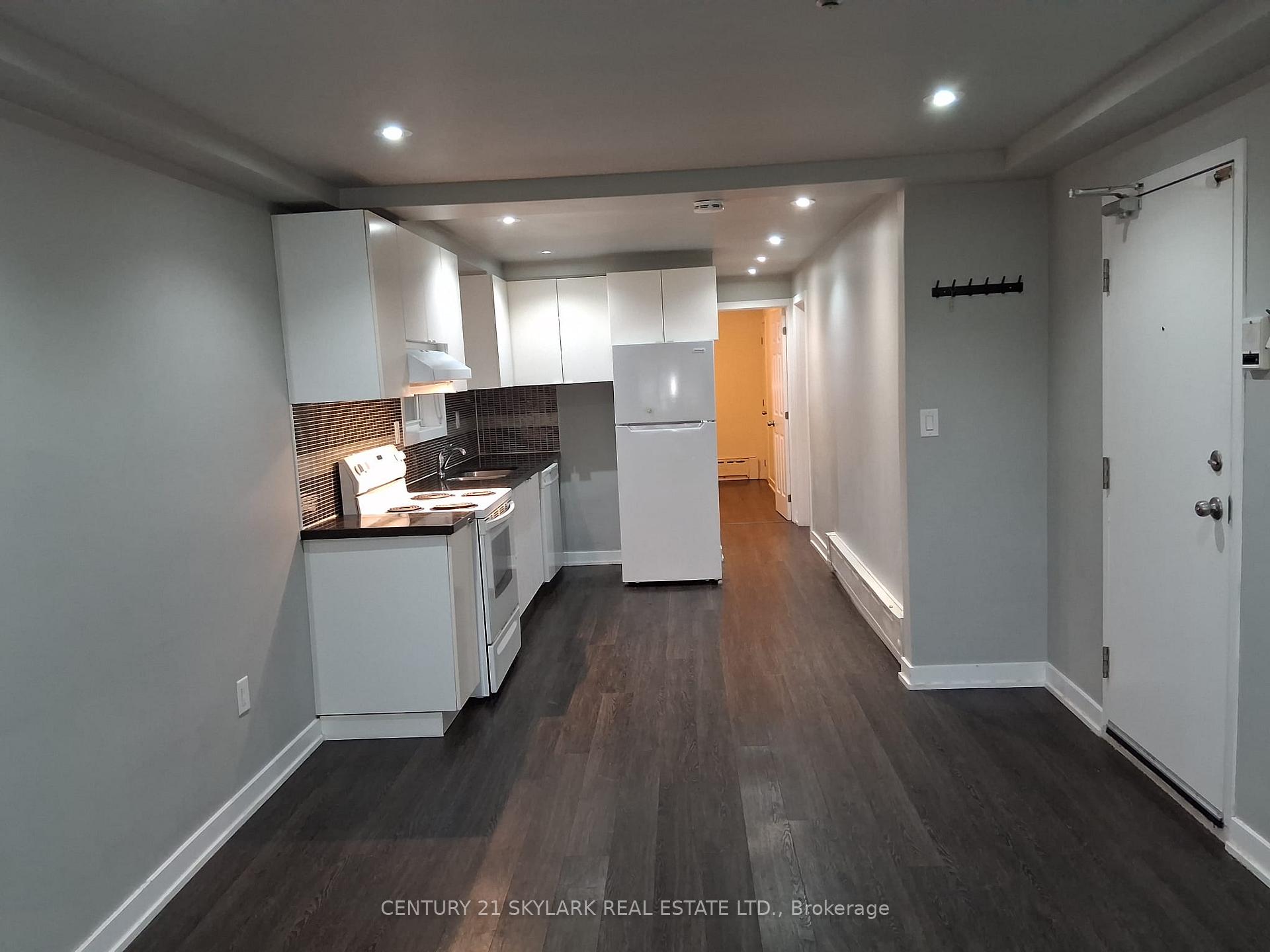 Lower - 78 Cavell Avenue, Toronto 3