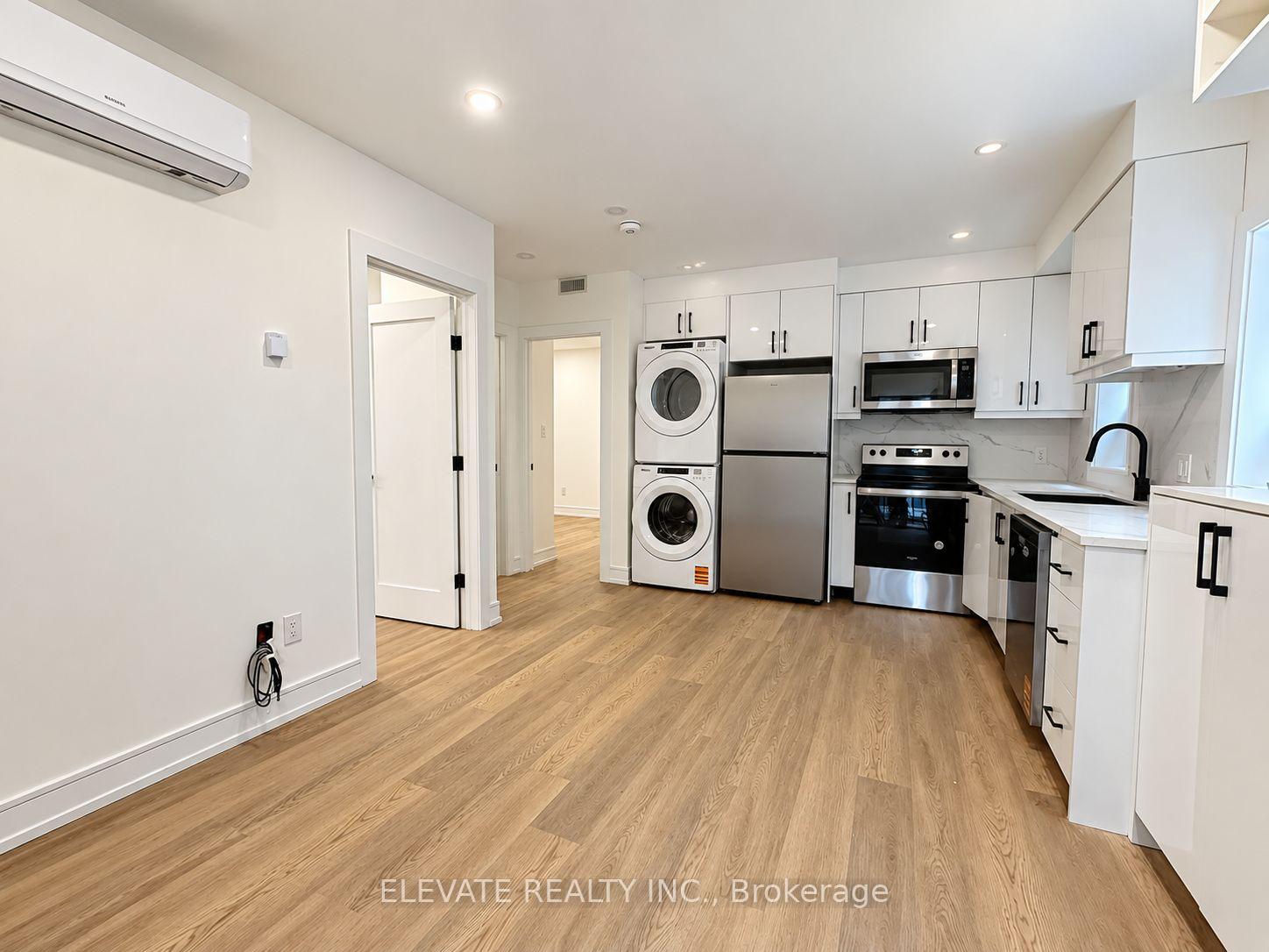 4 - 76 Burnaby Boulevard, Toronto 3