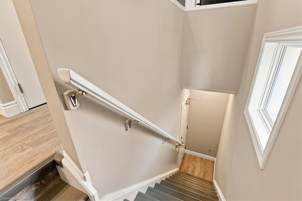Upper - 17 Eby Street S, Kitchener 4