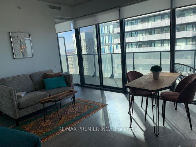 3002 - 185 Roehampton Avenue, Toronto 3