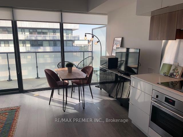 3002 - 185 Roehampton Avenue, Toronto 2