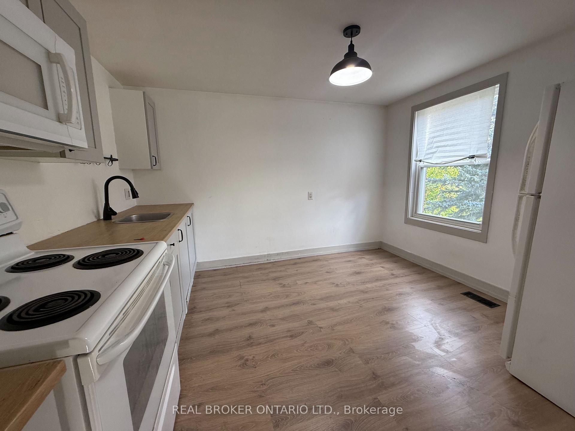 Upper - 23 Second Street, New Tecumseth 3