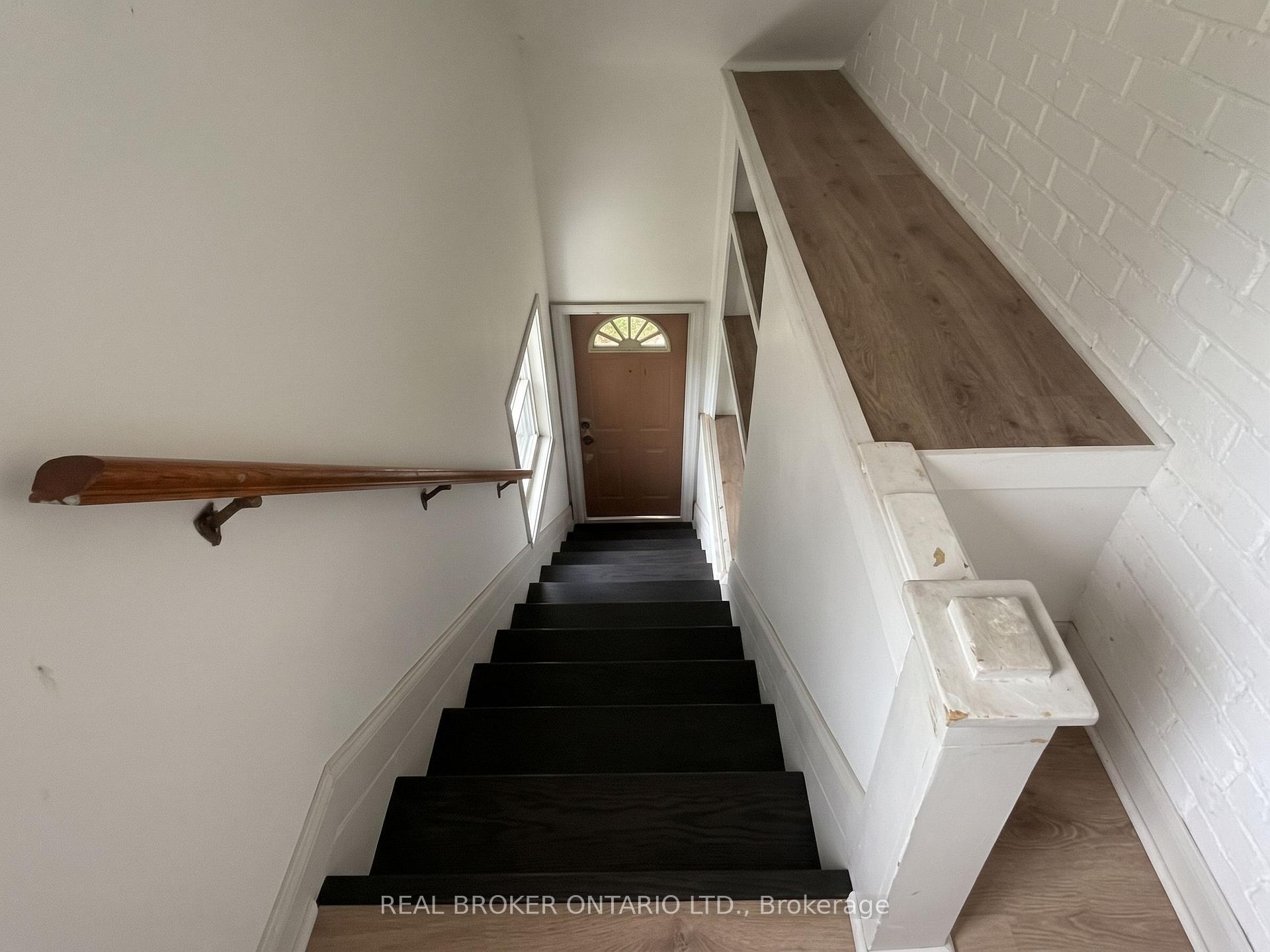 Upper - 23 Second Street, New Tecumseth 2