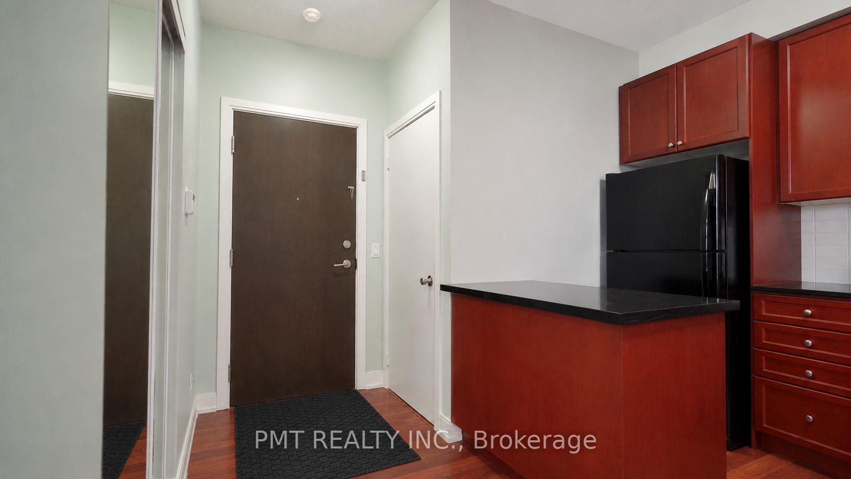 309 - 125 Village Green Square, Toronto 3