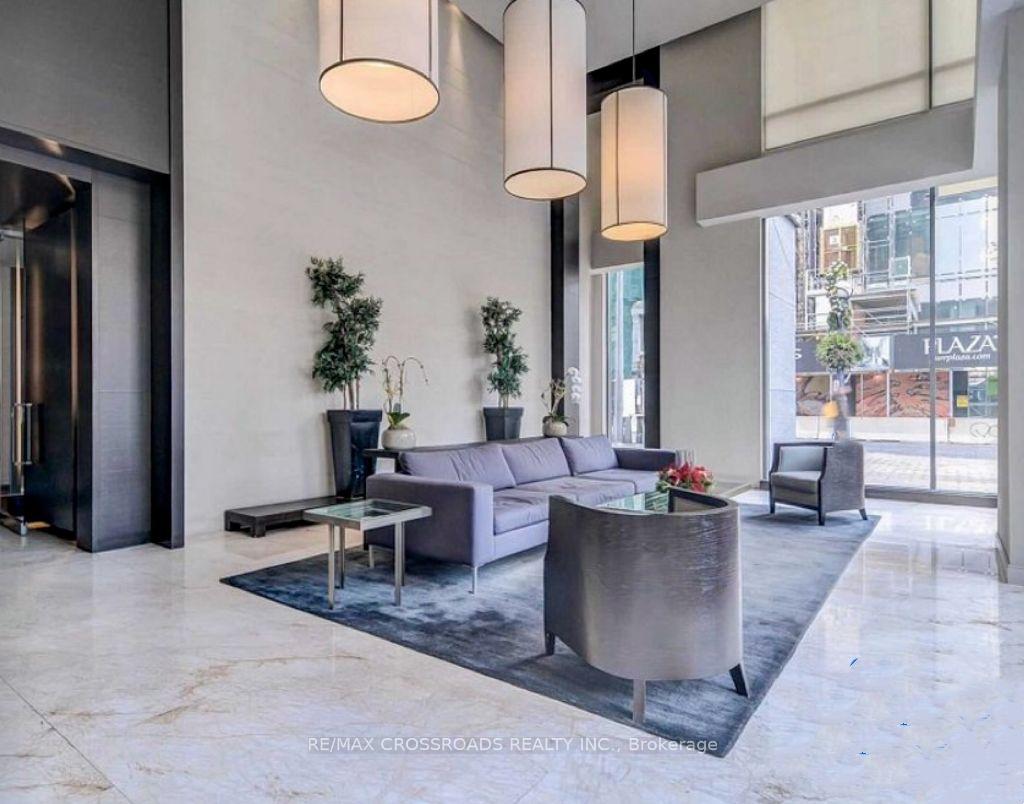 2206 - 18 Yorkville Avenue, Toronto 3