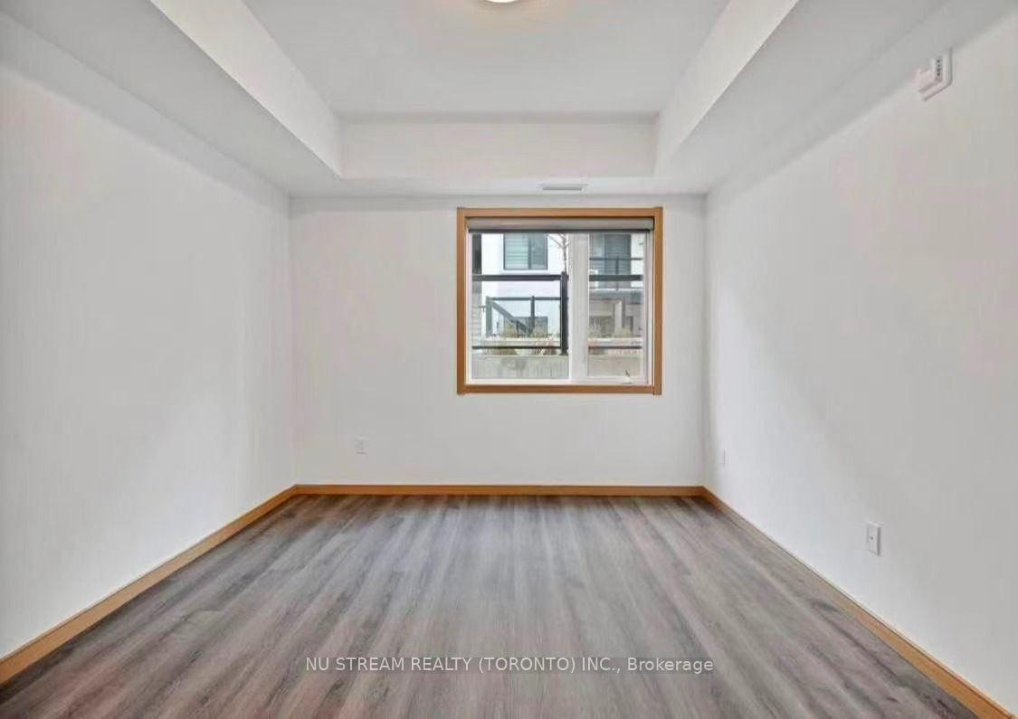 D107 - 200 Chester Le Boulevard, Toronto 4