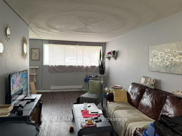 2 - 43 Wayne Avenue, Oshawa 4
