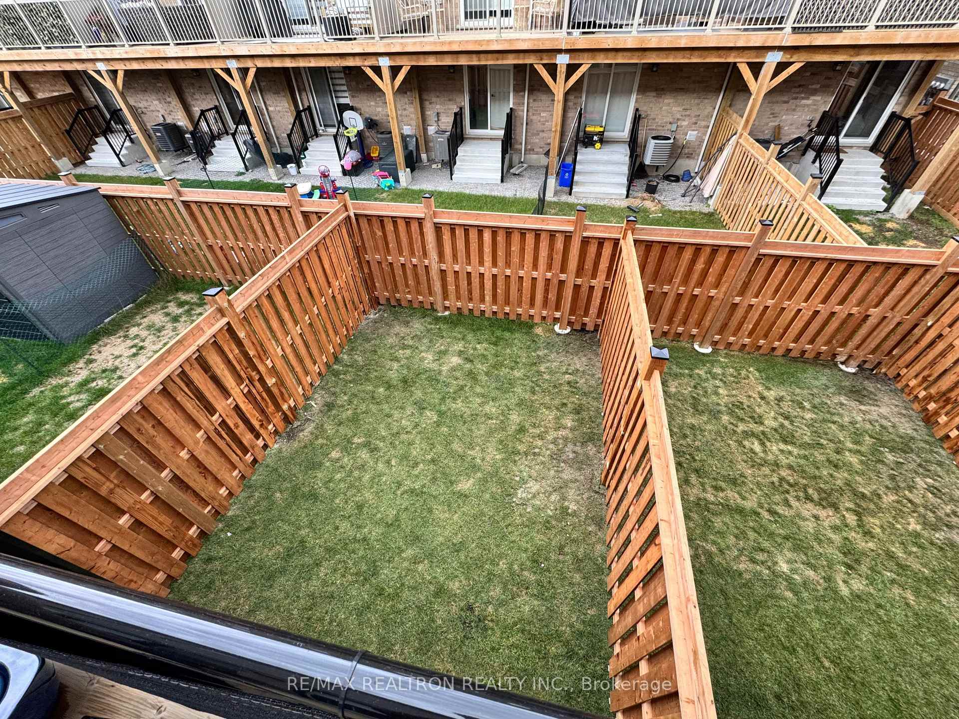 20 Pumpkin Corner Crescent, Barrie 5