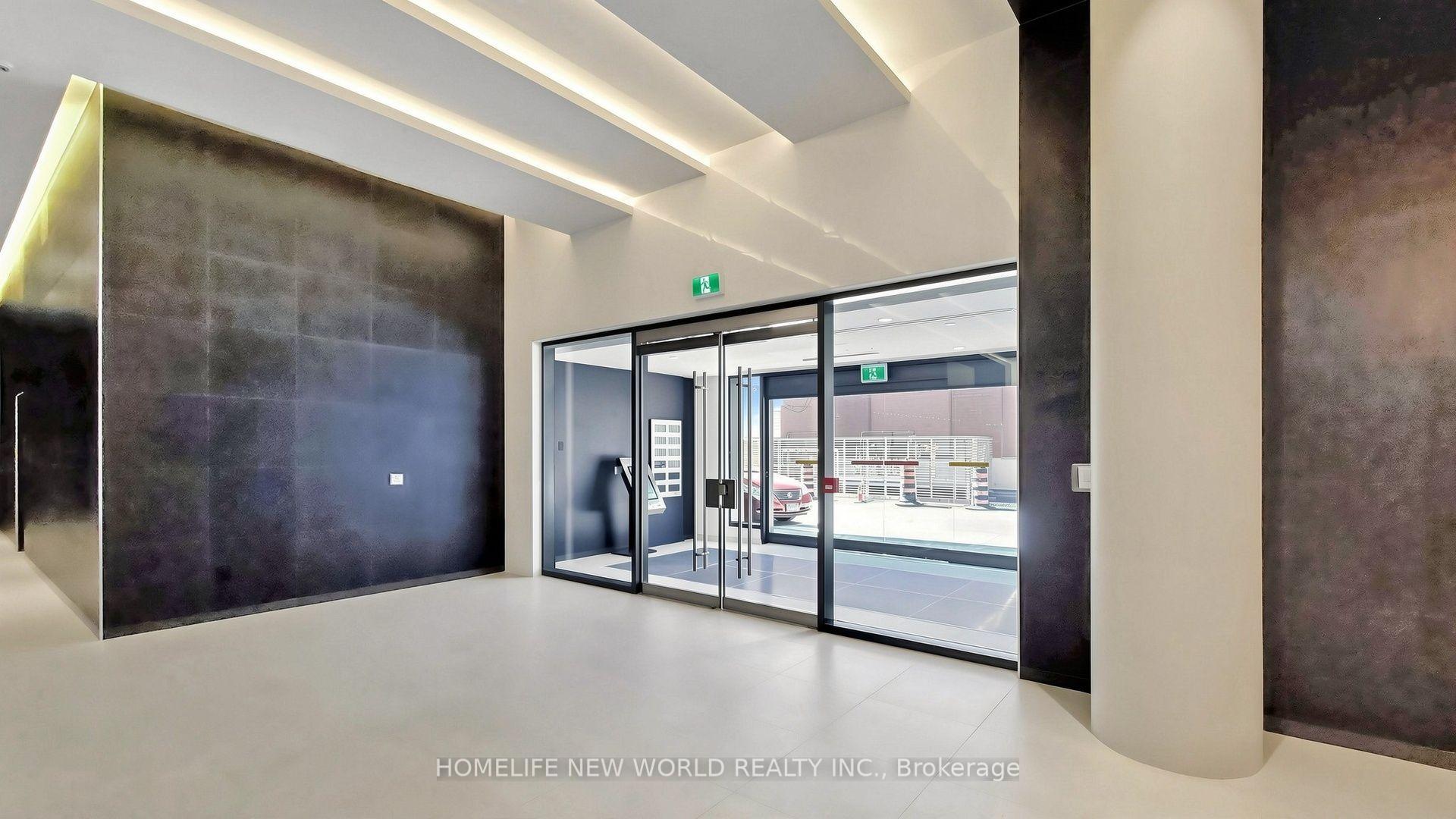 813 - 158 Front Street E, Toronto 3