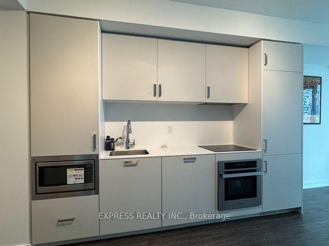 2616 - 88 Queen Street E, Toronto 3