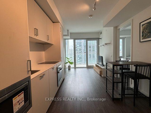 2616 - 88 Queen Street E, Toronto 4