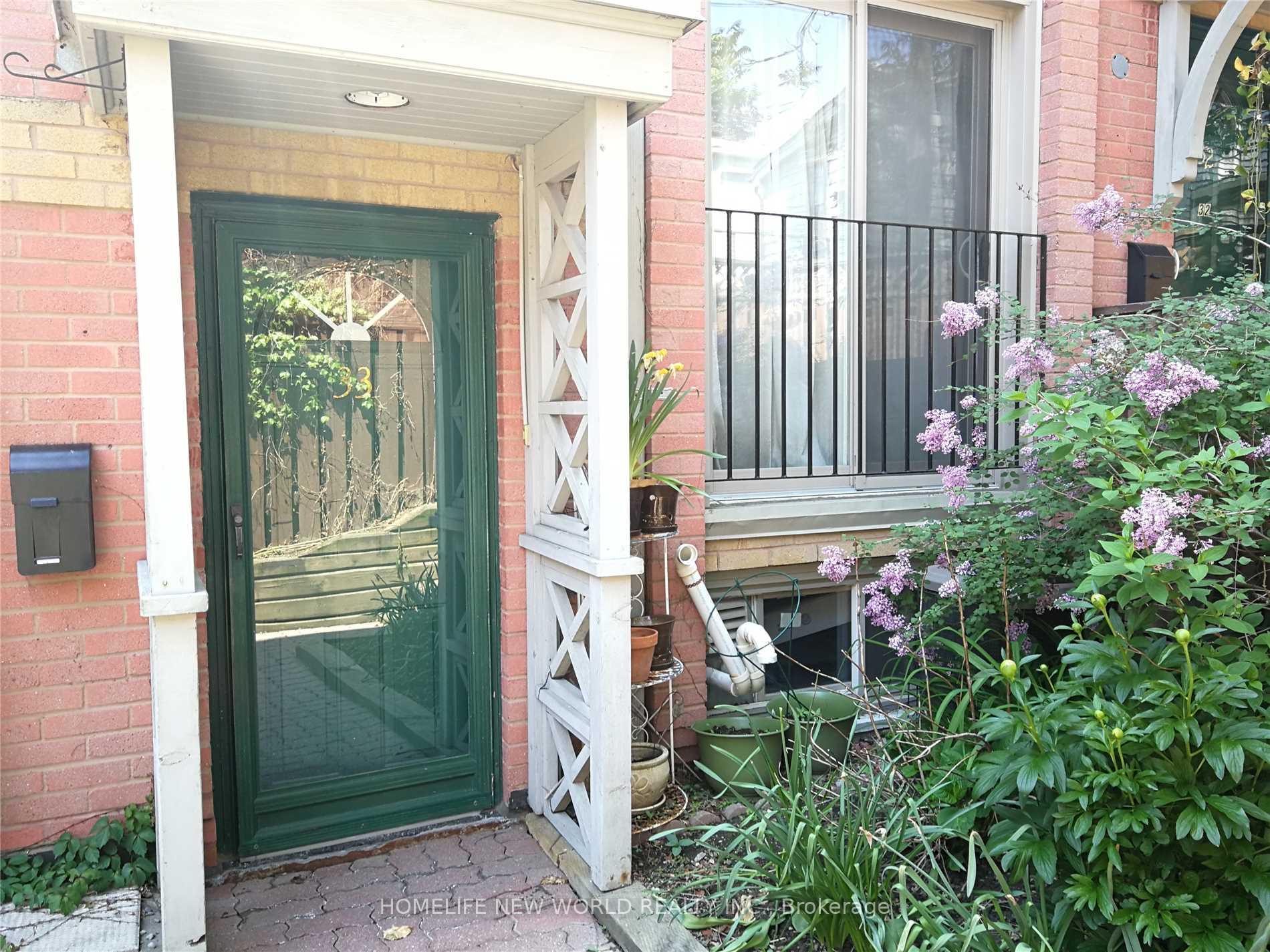 33 - 325 Jarvis Street, Toronto 5