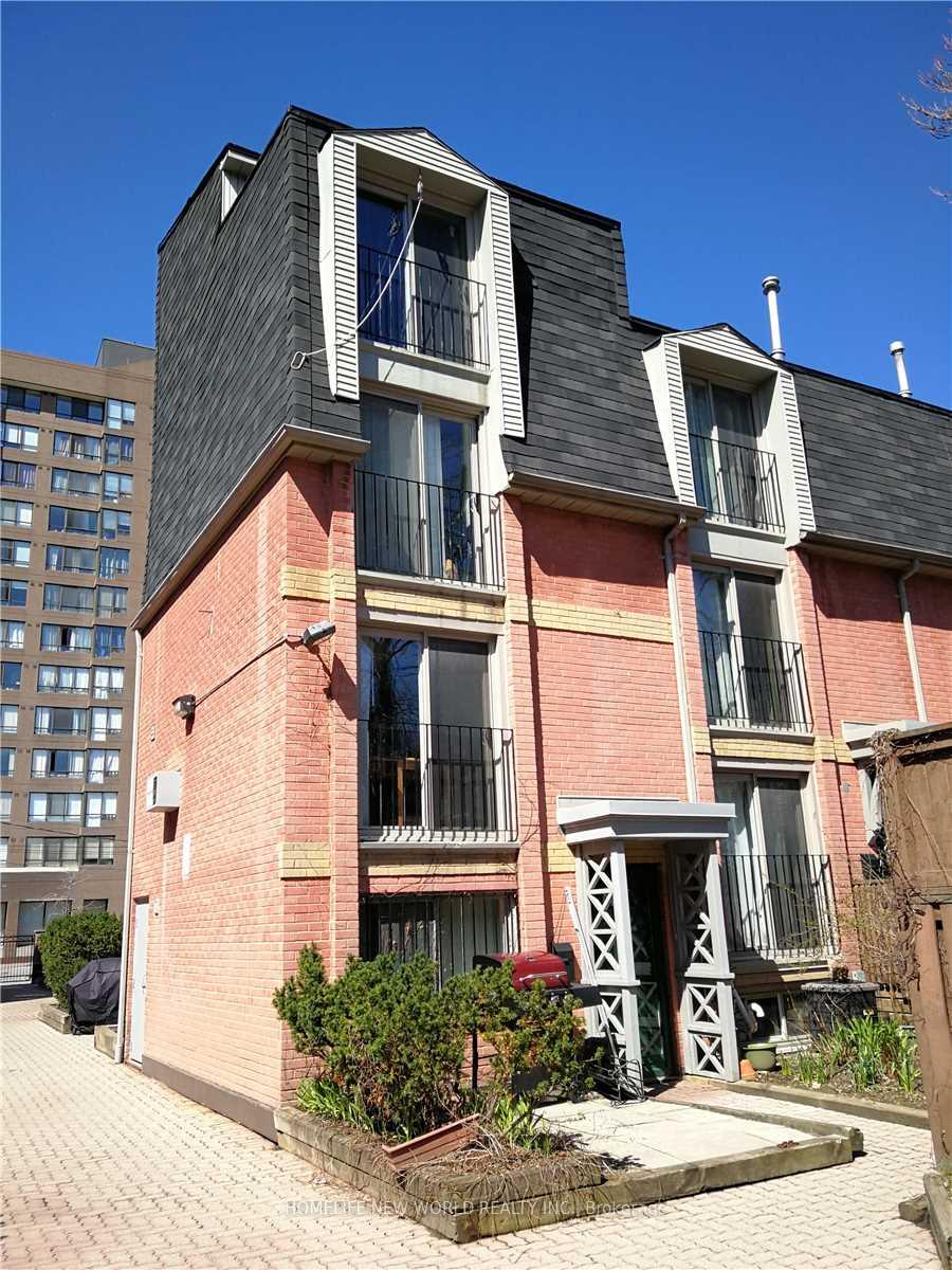 33 - 325 Jarvis Street, Toronto 4