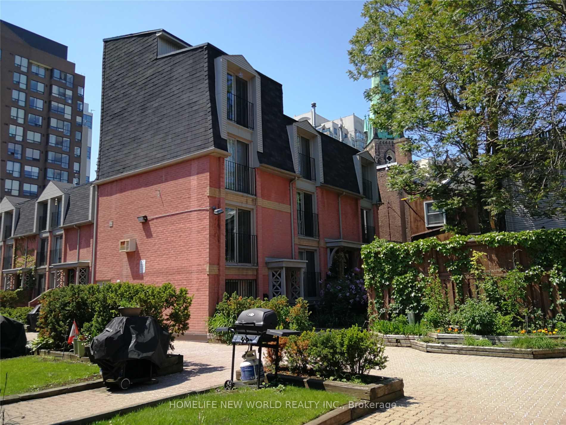 33 - 325 Jarvis Street, Toronto 3